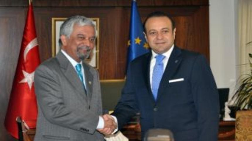 Ab Bakanı Bağış, Bm T&uuml;rkiye Koordinat&ouml;r&uuml;'n&uuml; Kabul Etti