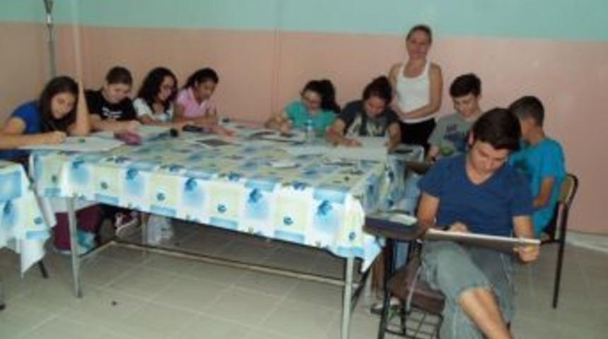 G&ouml;nen'de Engeliler Mozaik Yapmayı &Ouml;ğreniyor