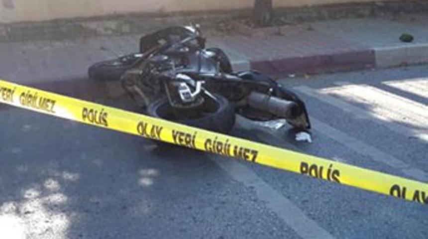 Kiraladığı motosikletle kazada &ouml;ld&uuml;