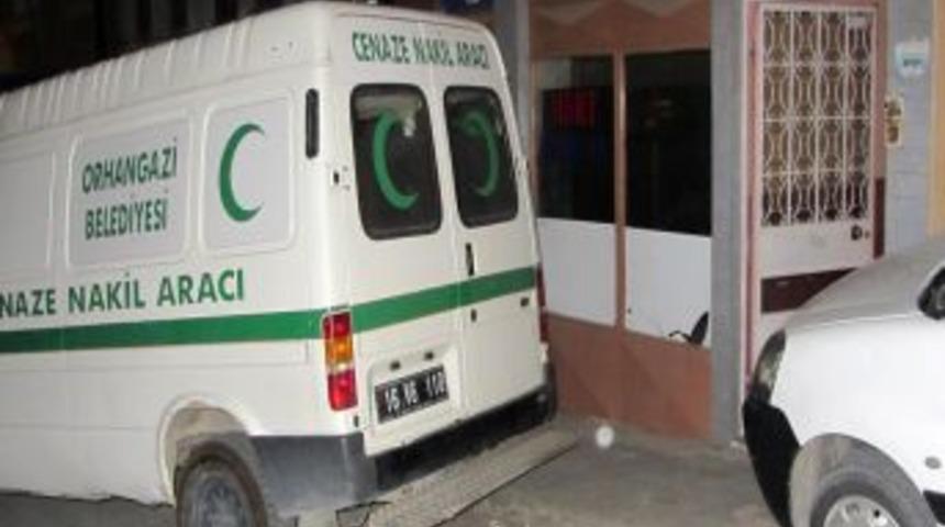 Evinde Istirahat Ederken &Ouml;ld&uuml;