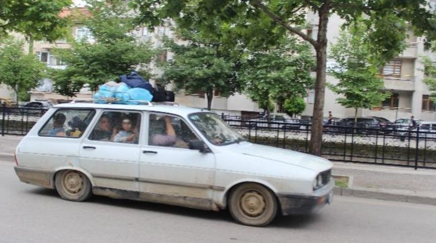 Kastamonu'da Bir Otomobile 11 Kişi Bindi