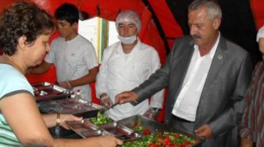 Karabağlar&rsquo;da Binlerce Kişi Iftar Sofrasında Buluşacak