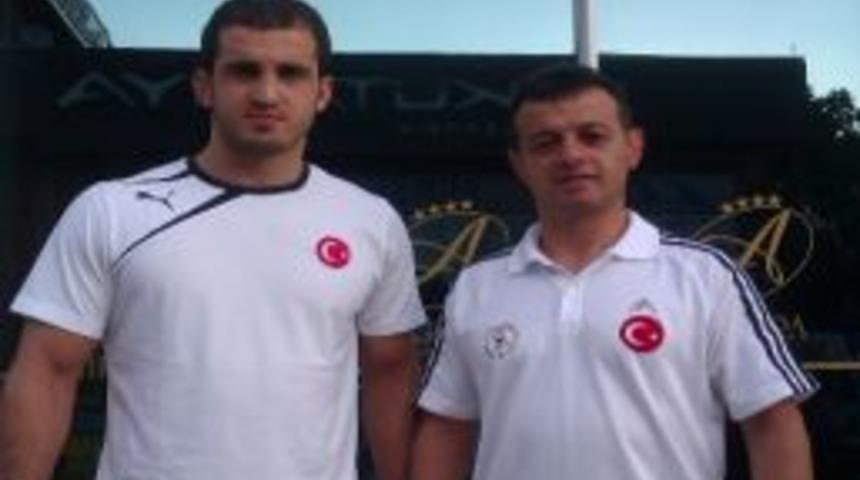 Bartın &Uuml;niversitesi Universiade 2013&rsquo;te