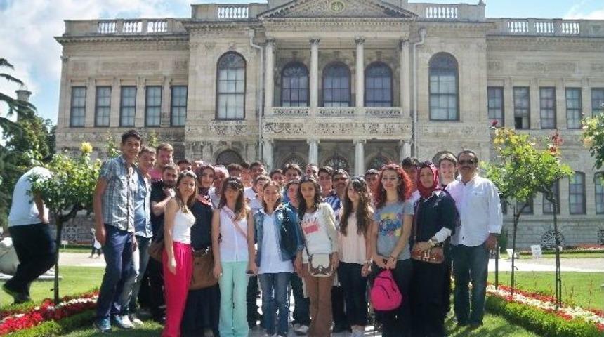 K&ouml;ydeki &Uuml;niversite Ve Lise &Ouml;ğrencileri İ&ccedil;in K&uuml;lt&uuml;r Gezisi D&uuml;zenlendi