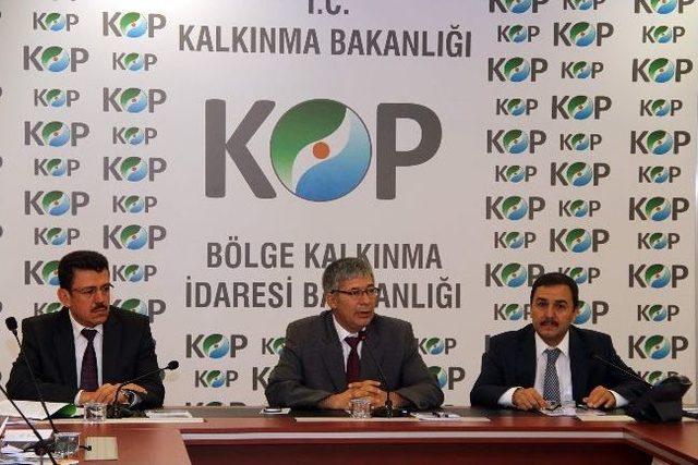 Konya&rsquo;da &ldquo;s&uuml;rd&uuml;r&uuml;lebilir Arazi Y&ouml;netimi&rdquo; Toplantısı 1