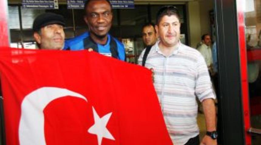 Gaziantep B&uuml;y&uuml;kşehir Belediyespor, Ilk Yabancı Transferini Yaptı