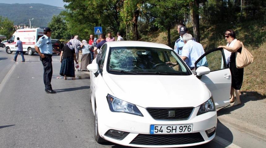 Otomobilin &Ccedil;arptığı Yaya Yaralandı