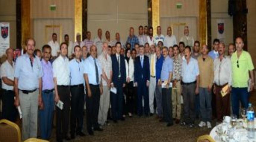 Başkan Aky&uuml;rek, Taksicilerle Bir Araya Geldi