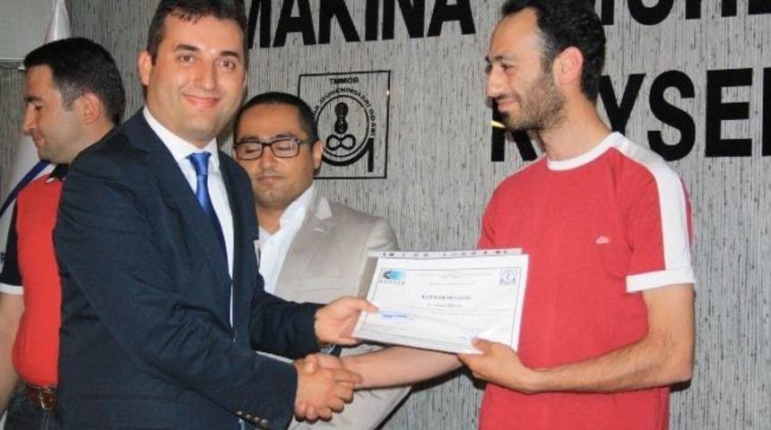 &lsquo;uygulamalı Girişimcilik Eğitimi&rsquo; Kursiyerleri Sertifikalarını Aldı