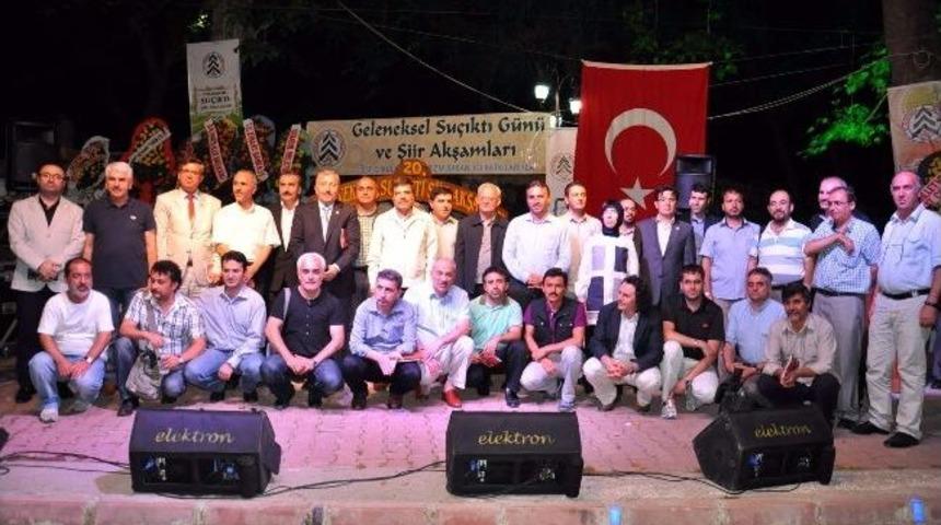 Su&ccedil;ıktı'da Şiir Ş&ouml;leni