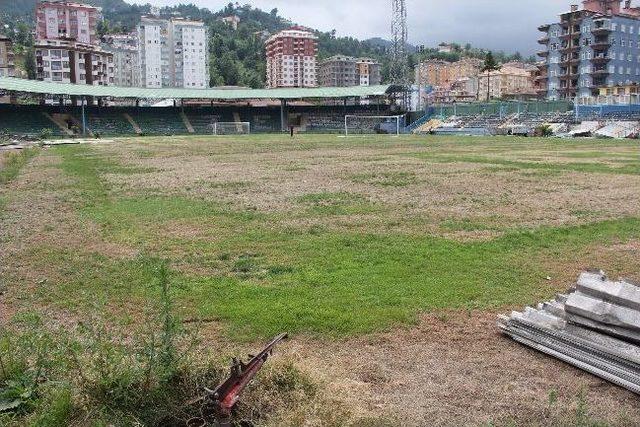 61 Yıllık Stadyum Tarih Oluyor