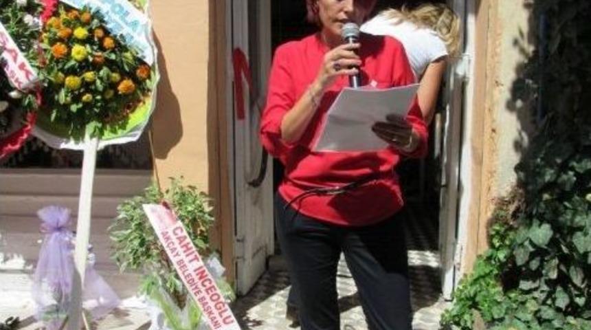 Edremit'te Chp'li Kadınlar Sosyal Market A&ccedil;tı