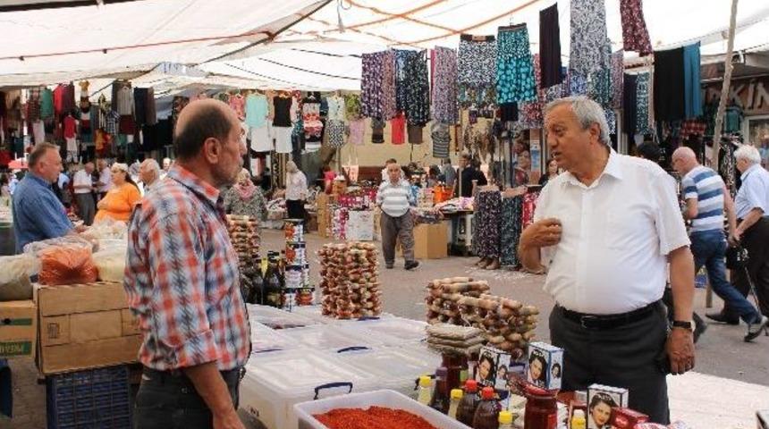 Belediye Başkanı Pazar Yerini Denetledi