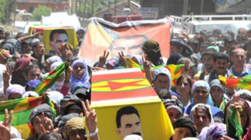 Festivalde 'PKK &ccedil;ekilmeyi durdursun' &ccedil;ağrısı