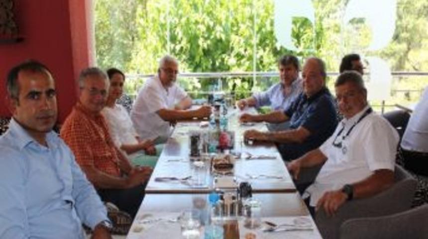 Yat Kul&uuml;b&uuml; Başkanları Bir Araya Geldi