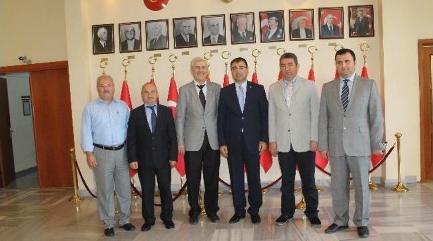 İhlas Ailesi'nden Vali Toprak'a Ziyaret