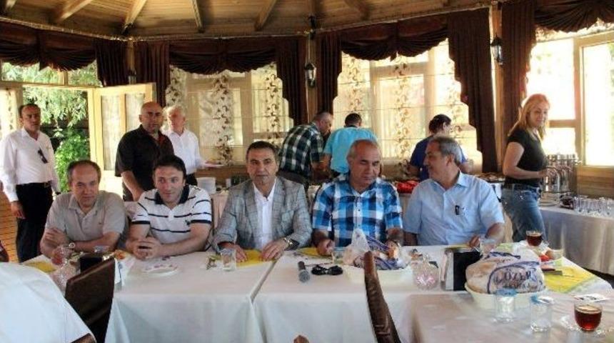Ak Parti Sivas Milletvekili Turan, Dernek Başkanlarının Sorunlarını Dinledi