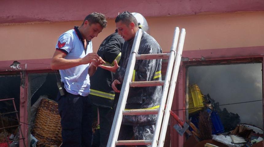 İtfaiye Eri Yangında Yaralandı