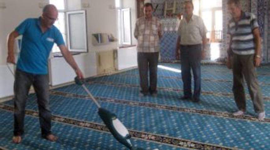 Keşan&rsquo;da Camiler Temizlendi