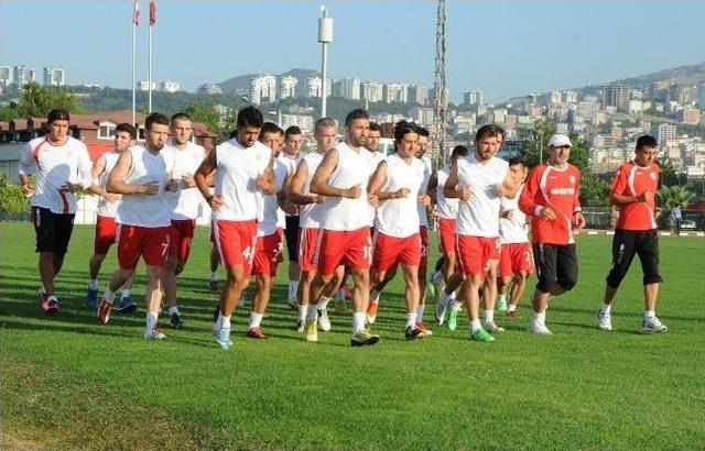 Samsunspor G&uuml;n&uuml; &Ccedil;ift İdmanla Tamamladı 1