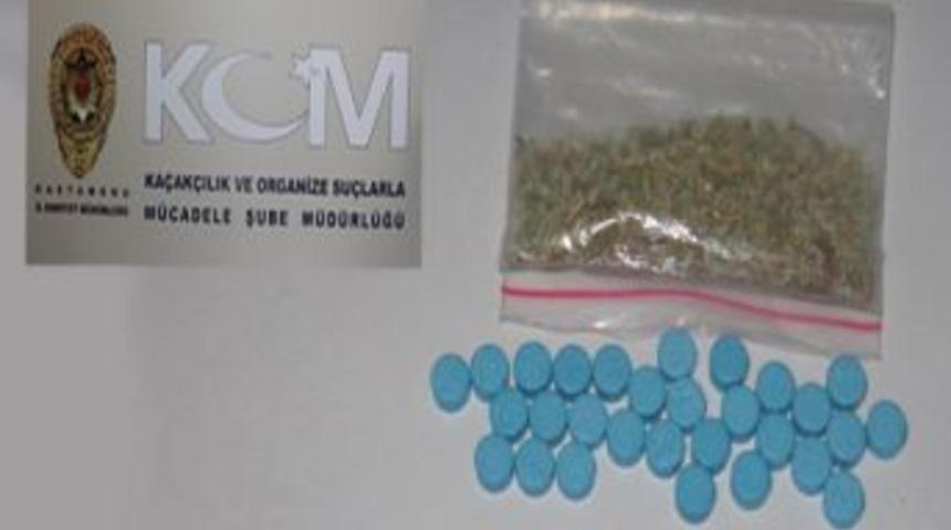 Kastamonu&rsquo;da 29 Adet Ecstacy Ele Ge&ccedil;irildi