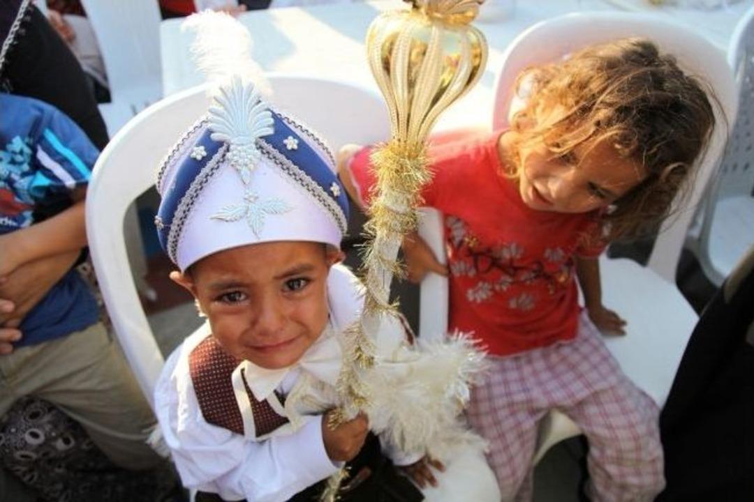 Adana&rsquo;da Toplu S&uuml;nnet T&ouml;reni