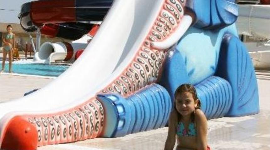 Bergama'da Aqua Park Keyfi...