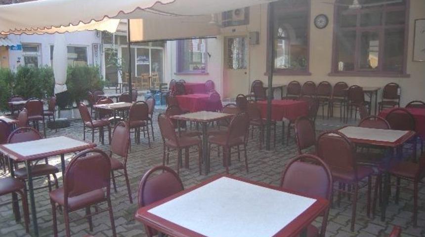 İftara Kadar Kapalı, Sahura Kadar A&ccedil;ık