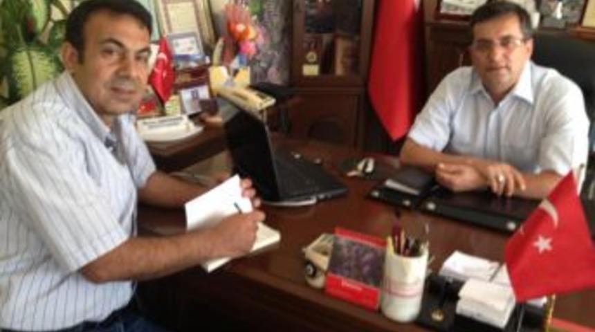 Yazar Taştekin Şaphane Belediye Başkanı Yeşildeniz'i Ziyaret Etti