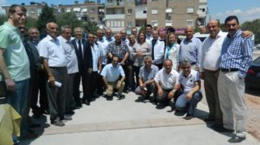 AK Parti Karabağlar&rsquo;da Muhtarları Dinledi