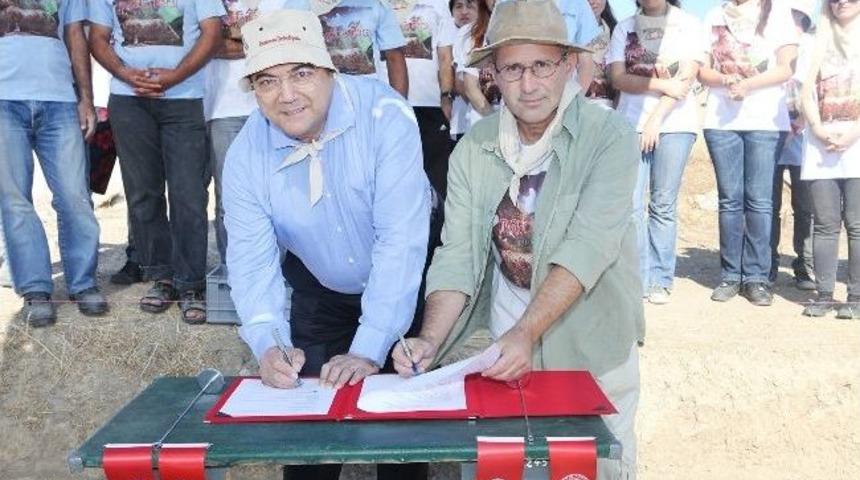 Bornova Belediyesi'nden Tarihe &Ouml;nem...