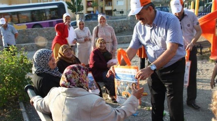 Ak Parti D&uuml;zce Teşkilatı Kalıcı Konutlarda Ki Evleri Gezdi