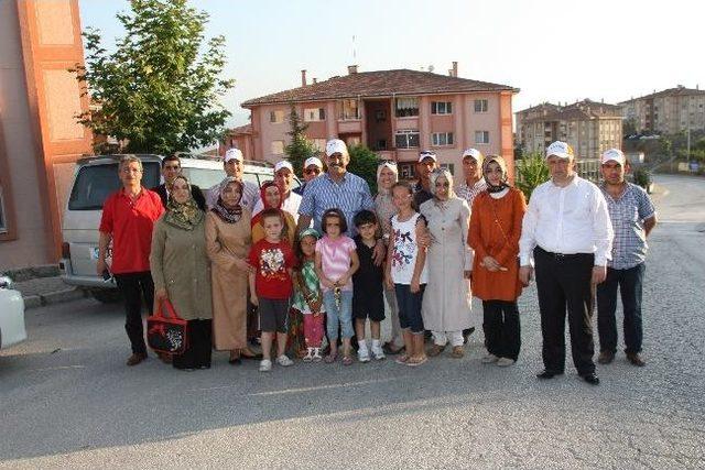 Ak Parti Düzce Teşkilatı Kalıcı Konutlarda Ki Evleri Gezdi