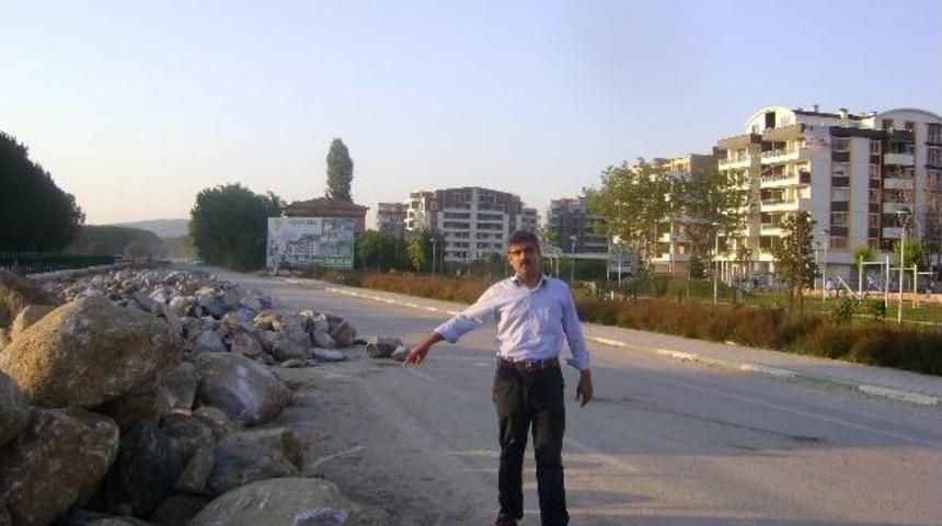 Mahalle Sakinlerinin Yol &Ccedil;ilesi