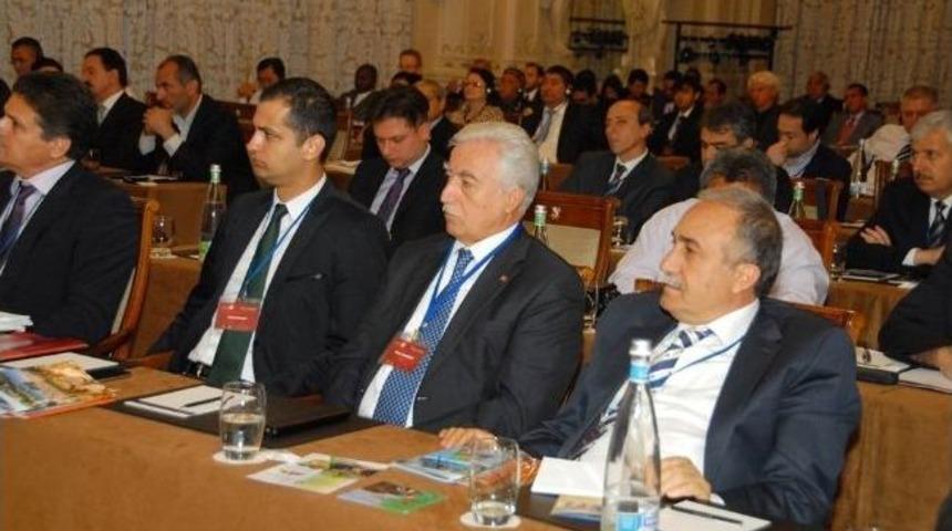 Aldırmaz İsvi&ccedil;re&rsquo;deki Sağlık Turizmi Toplantısında