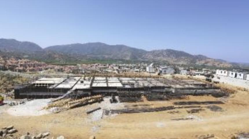 Sel&ccedil;uk'ta &Uuml;niversite Binası Hızla İlerliyor