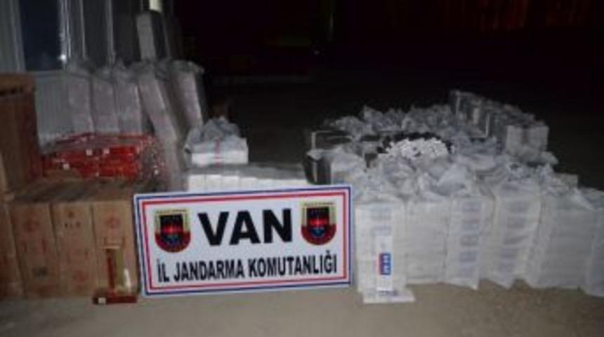 Van&rsquo;da 102 Paket Ka&ccedil;ak Sigara Ele Ge&ccedil;irildi