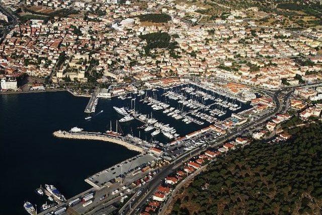 Çeşme'ye Toki Konutları Tartışması...