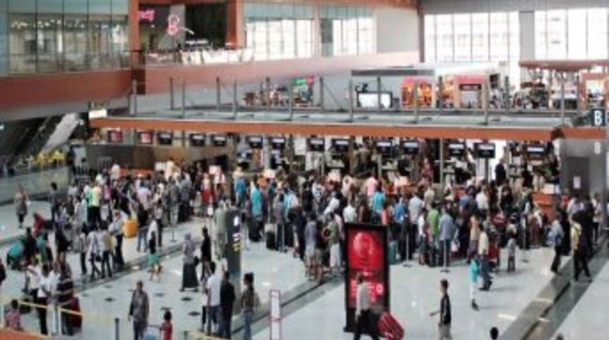 Turistler Rotayı Mısır&rsquo;dan İtalya, Yunanistan Ve T&uuml;rkiye'ye &Ccedil;evirdi