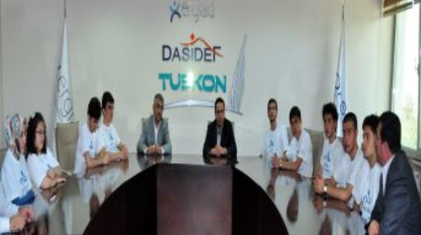 İş Adamları, LYS’de Derece Yapan Öğrencileri Ödüllendirdi