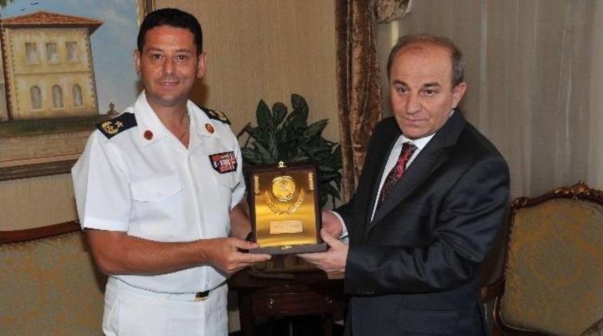 Vali &Ouml;zt&uuml;rk L&uuml;bnanlı Komutanları Kabul Etti