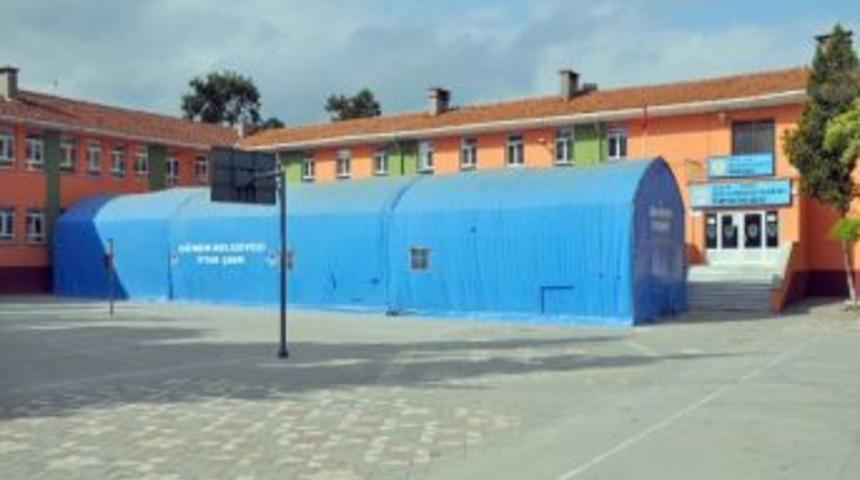 G&ouml;nen Belediyesi İftar &Ccedil;adırını Kurdu