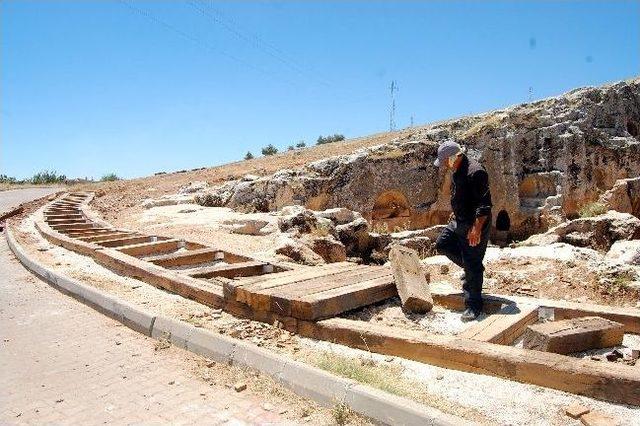 Perre Antik Kent&rsquo;te Yaya Yolları Yapılıyor 1