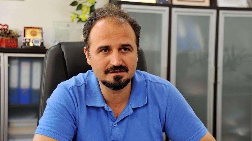 Annesinin B&ouml;breği Ve Kardeşinin Karaciğer Ile Hayata Tutundu