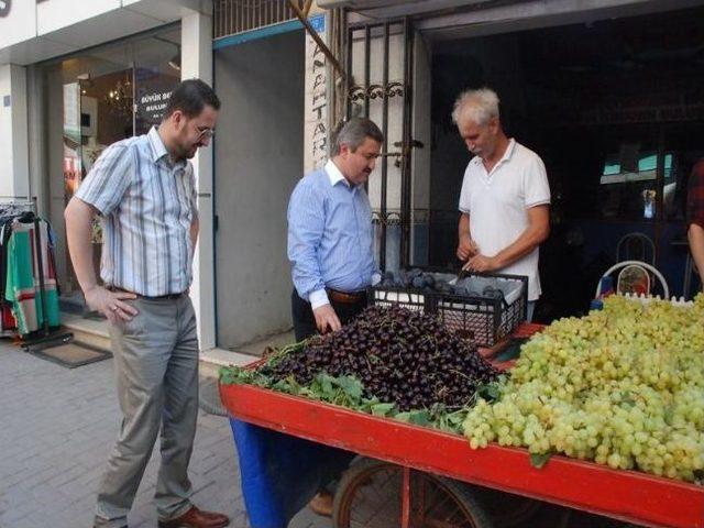 Anlayan, Esnaf İle İstişare Yaptı