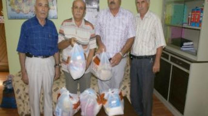 Nazillili Emeklilerden 50 Aileye Gıda Desteği