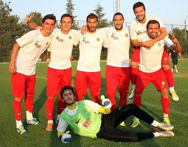 Eskişehirspor Günü İzinli Geçiriyor