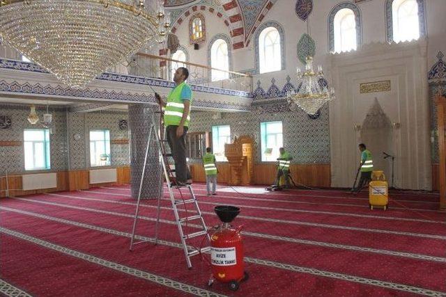 Palandöken Belediyesi’nden Ramazanın Ruhuna Uygun Çalışmalar