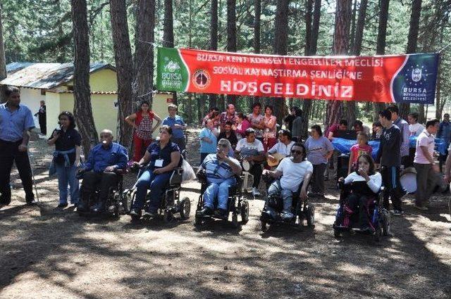 Engelliler Piknikte Moral Depoladı 1