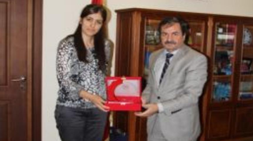 Dp&uuml;'l&uuml; Akademisyenin Projesine Bakanlıktan &Ouml;d&uuml;l